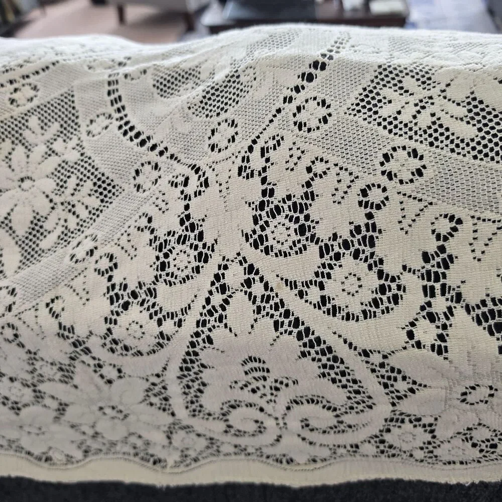 Vintage Irish Style Lace Tablecloth 72x60 Large Cream Floral Table Cover Linens